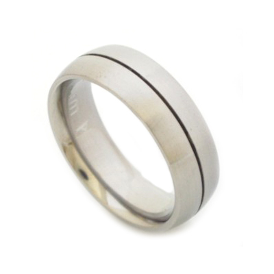 Men's titanium wedding rings