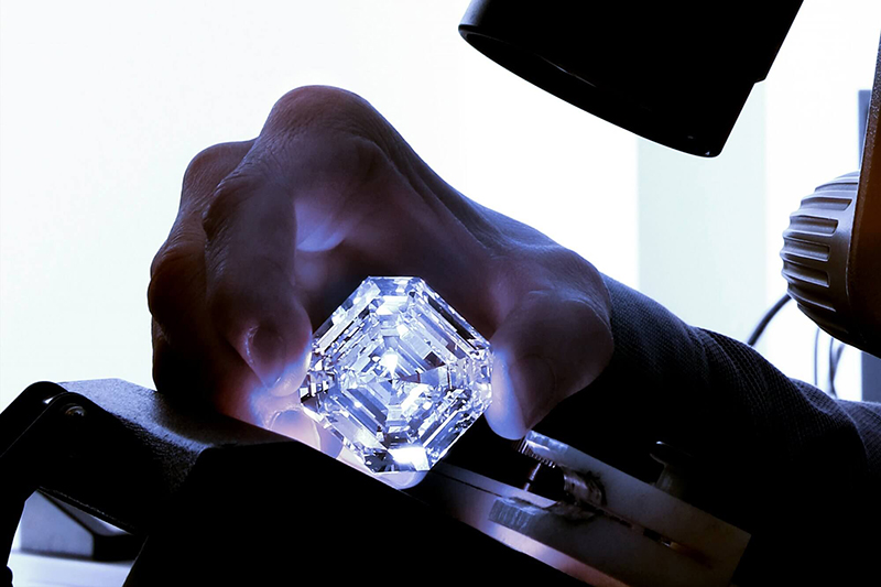 Graff reveals the record-breaking Lesedi la Rona diamond